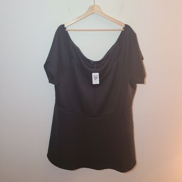 NWT TORRID OFF SHOULDER V-BAR PEPLUM TOP - Picture 5 of 5